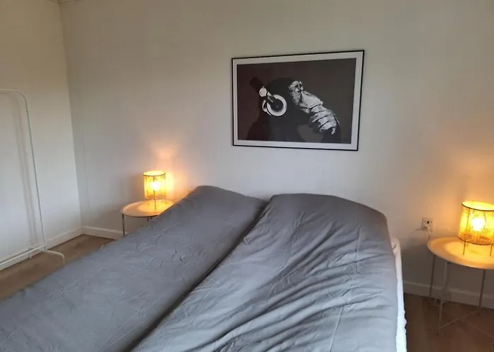 Hel Med Fri Parkering Beliggende